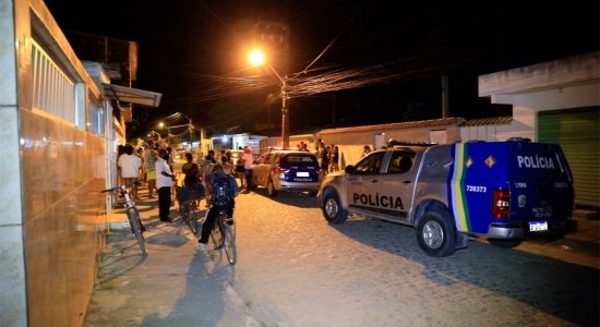 Homicidio-Abreu-e-Lima-Foto-Artur-Borba-TV-Jornal.jpg