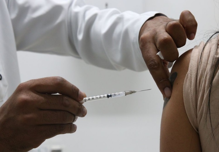 Vacina-covid-foto-Rovena-Rosa-Agencia-Brasil.jpg